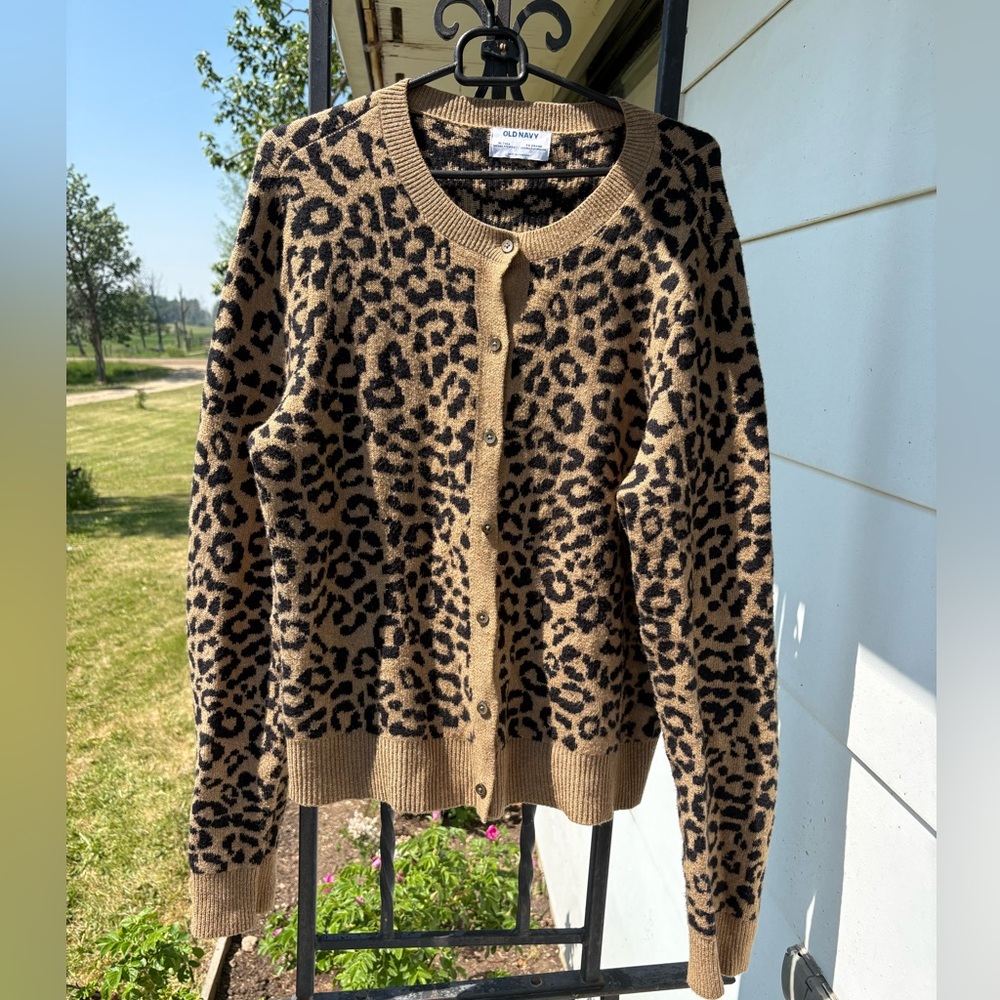 Old Navy Leopard Print Cardigan- free when bundled